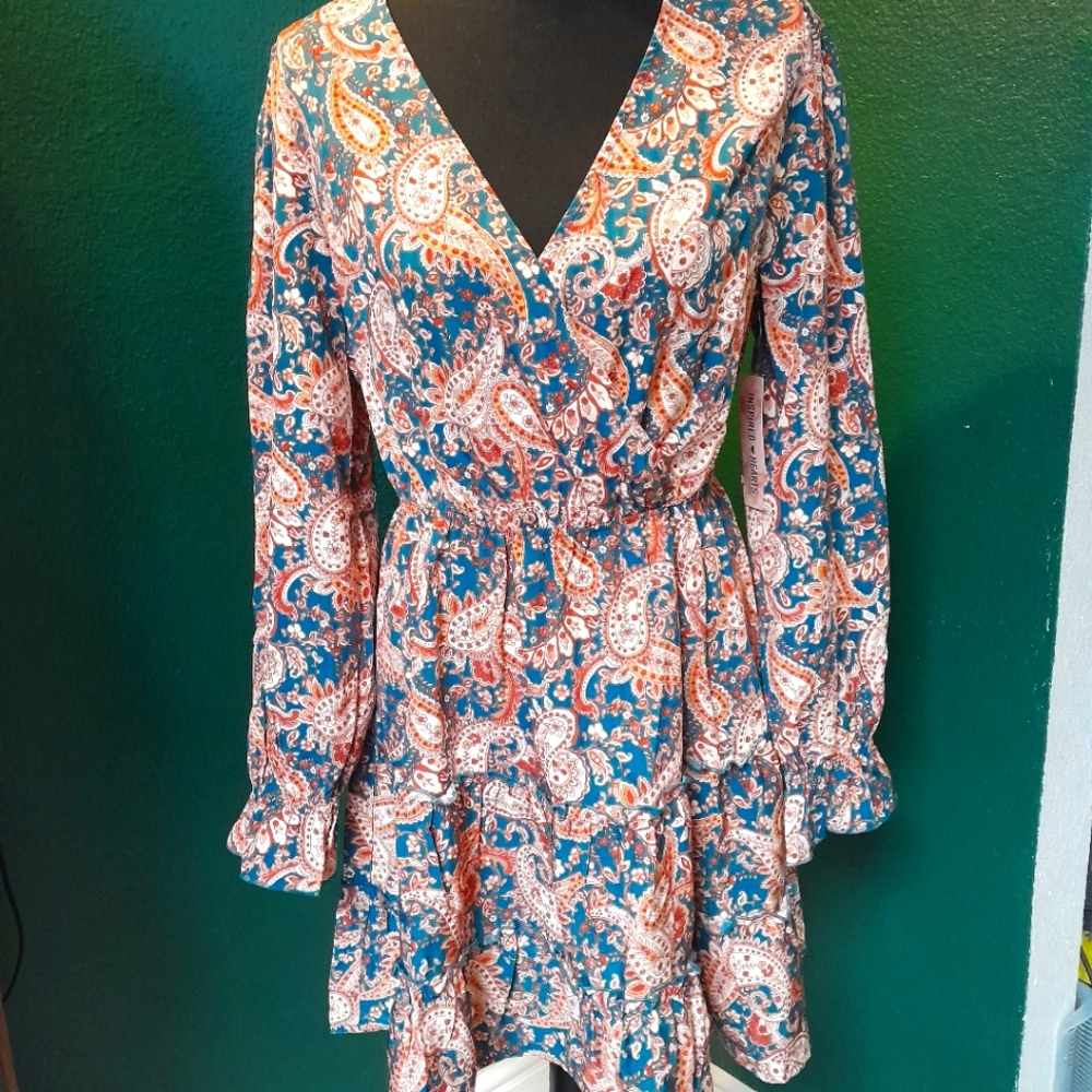 Paisley dress size L, Never worn